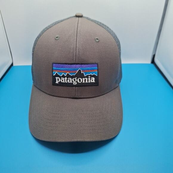 Patagonia Logo Trucker Mesh Classic Snapback Baseball Cap Hat Gray - Picture 1 of 7